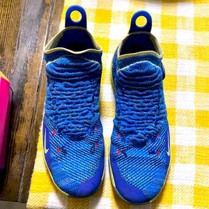 KD Nike size 7 youth